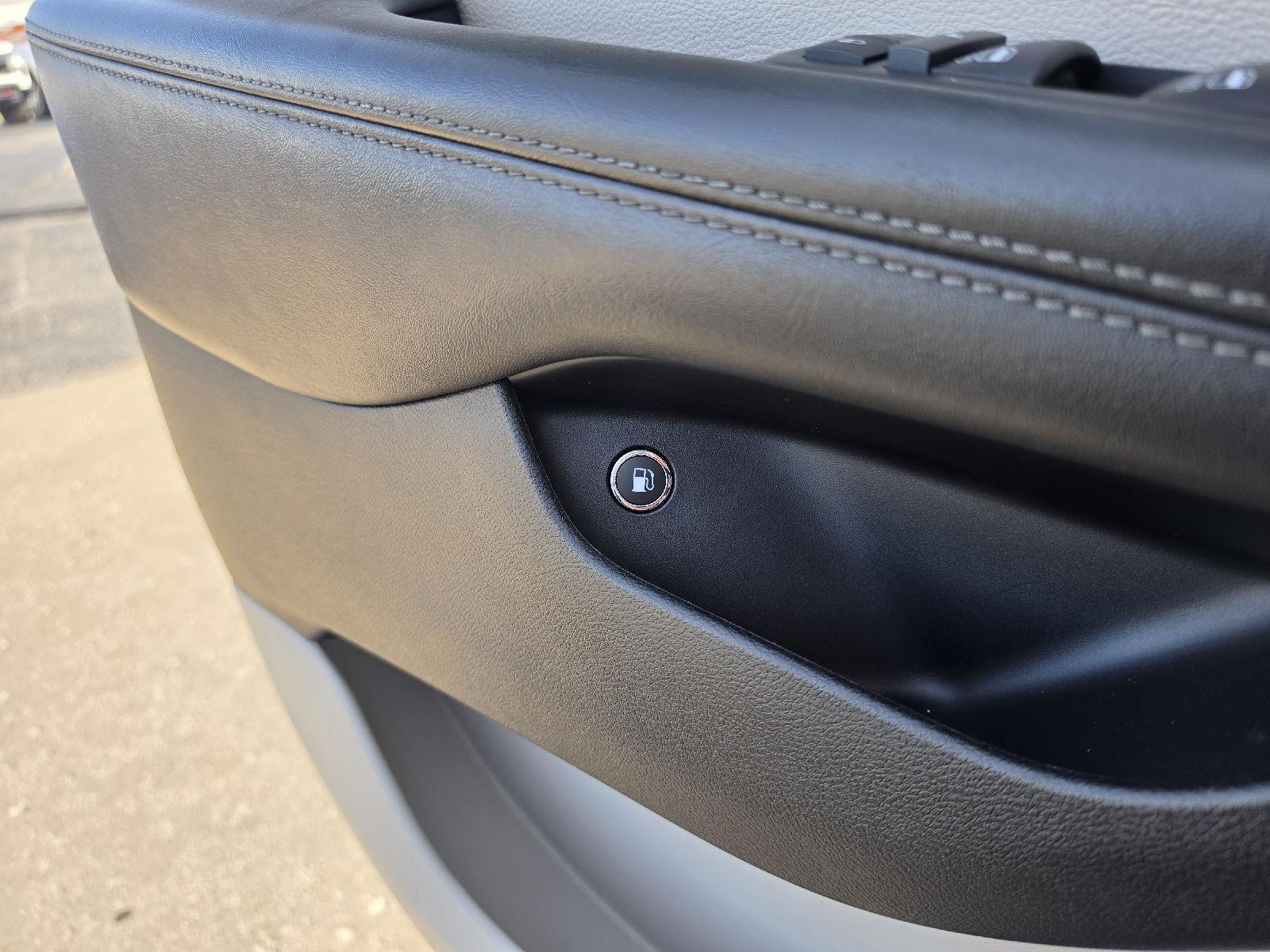 2020 Chrysler Pacifica Hybrid Limited - Photo 20