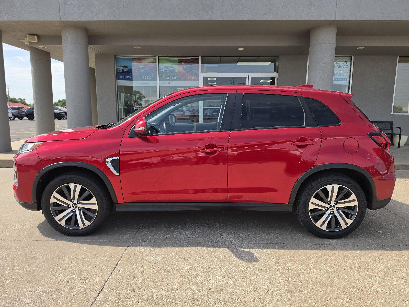 Used 2022 Mitsubishi Outlander Sport SE with VIN JA4ARUAU0NU006832 for sale in Arkansas City, KS