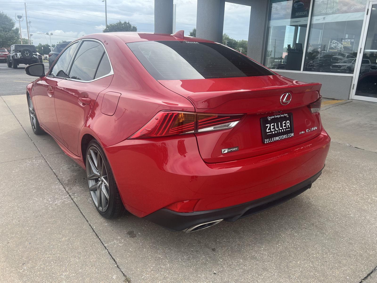 2018 Lexus IS 300 F SPORT photo 3