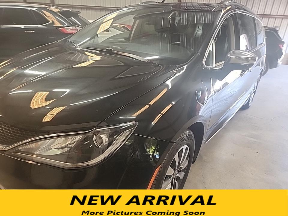 2020 Chrysler Pacifica Hybrid Limited