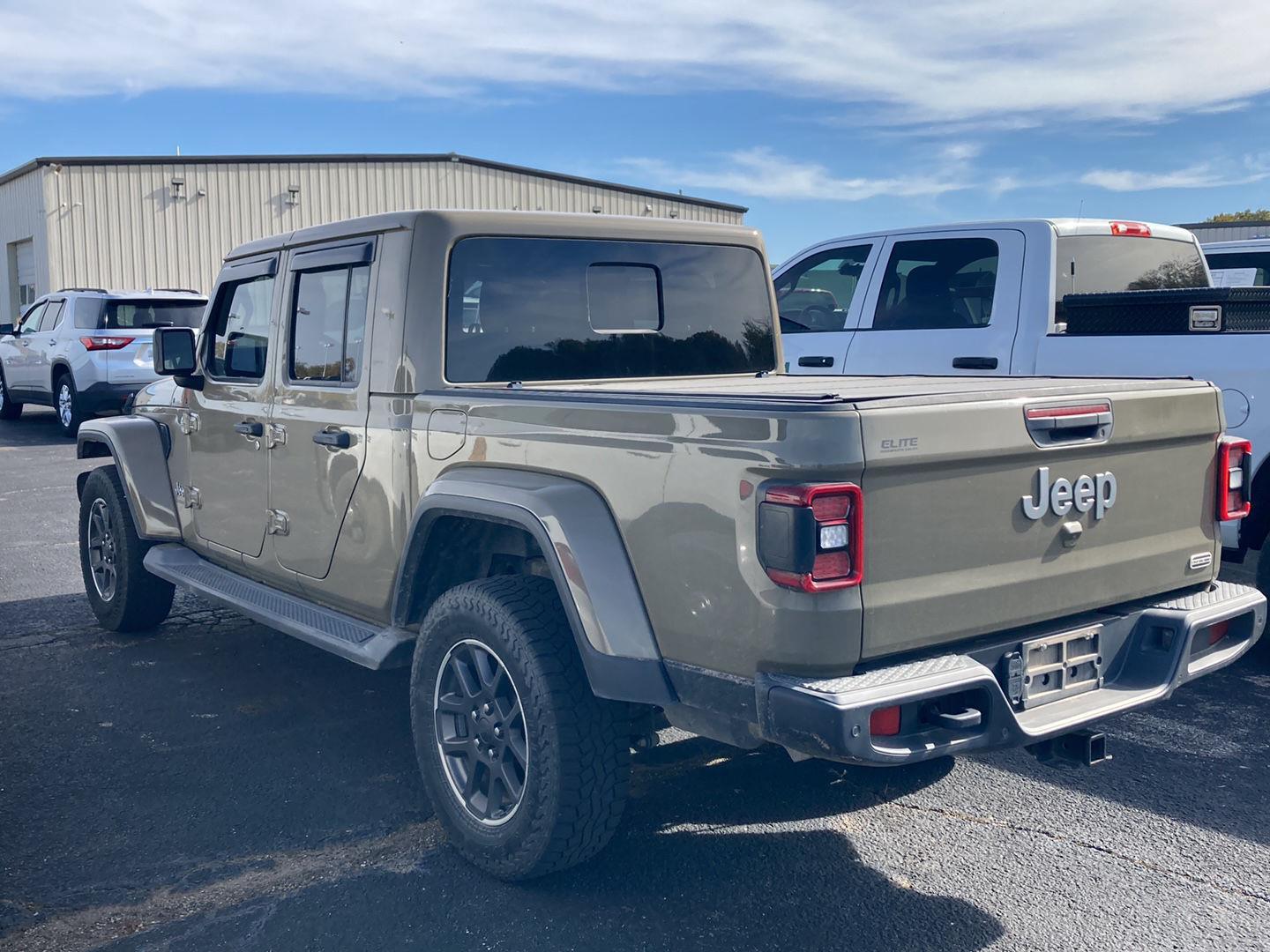 2020 Jeep Gladiator Overland photo 2