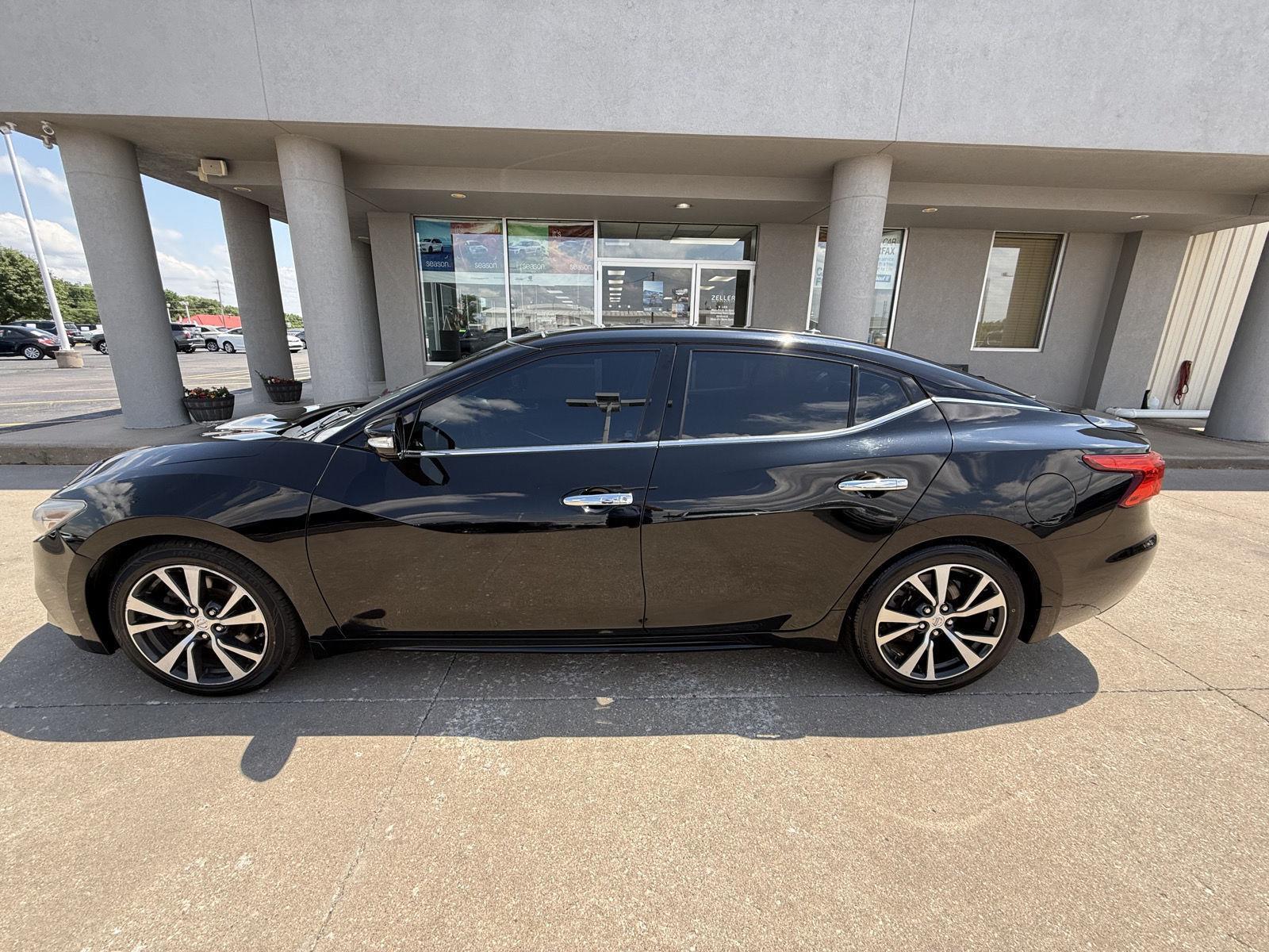 Used 2017 Nissan Maxima Platinum with VIN 1N4AA6AP4HC436012 for sale in Arkansas City, KS