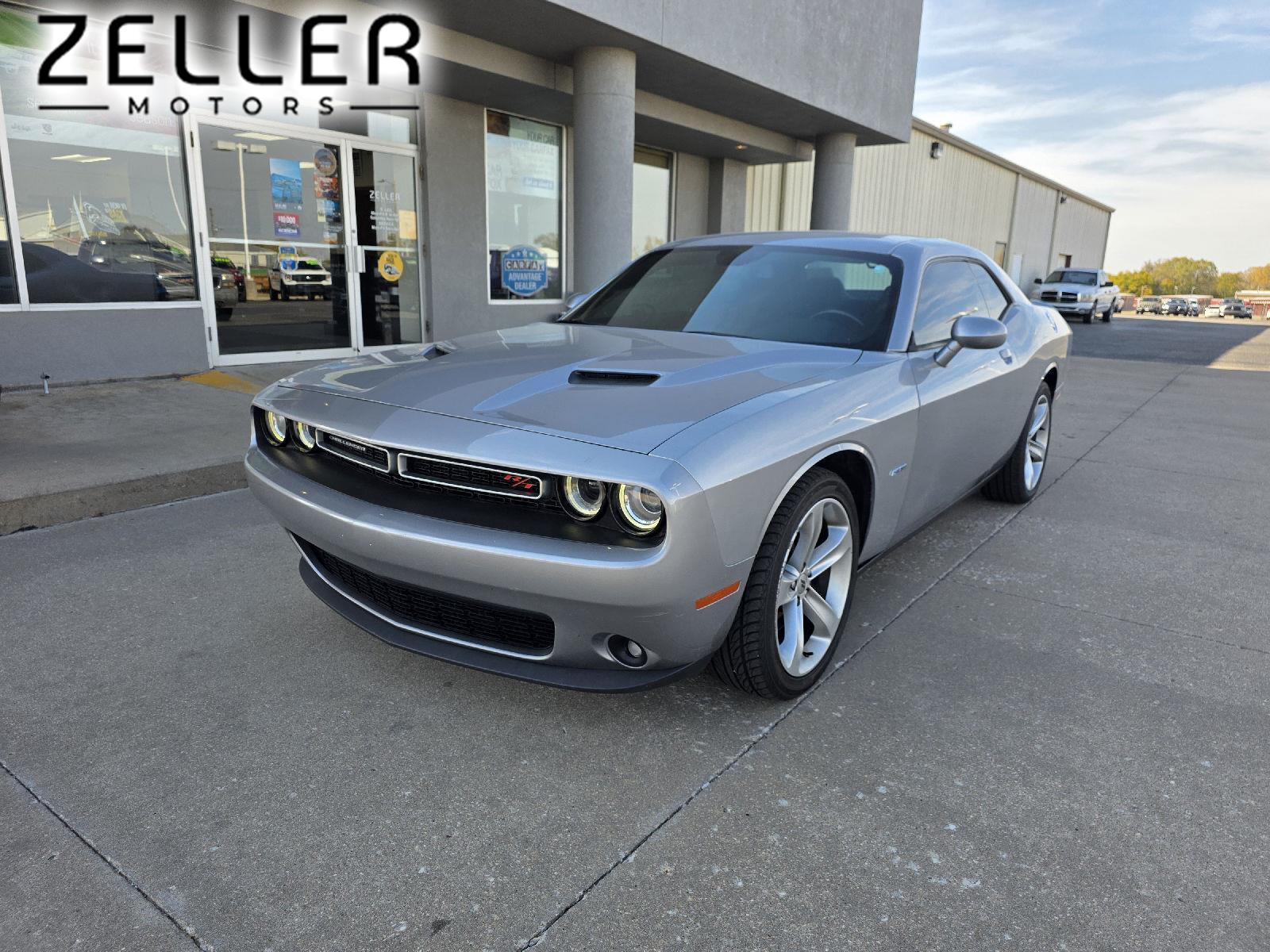 2018 Dodge Challenger R/T's photo