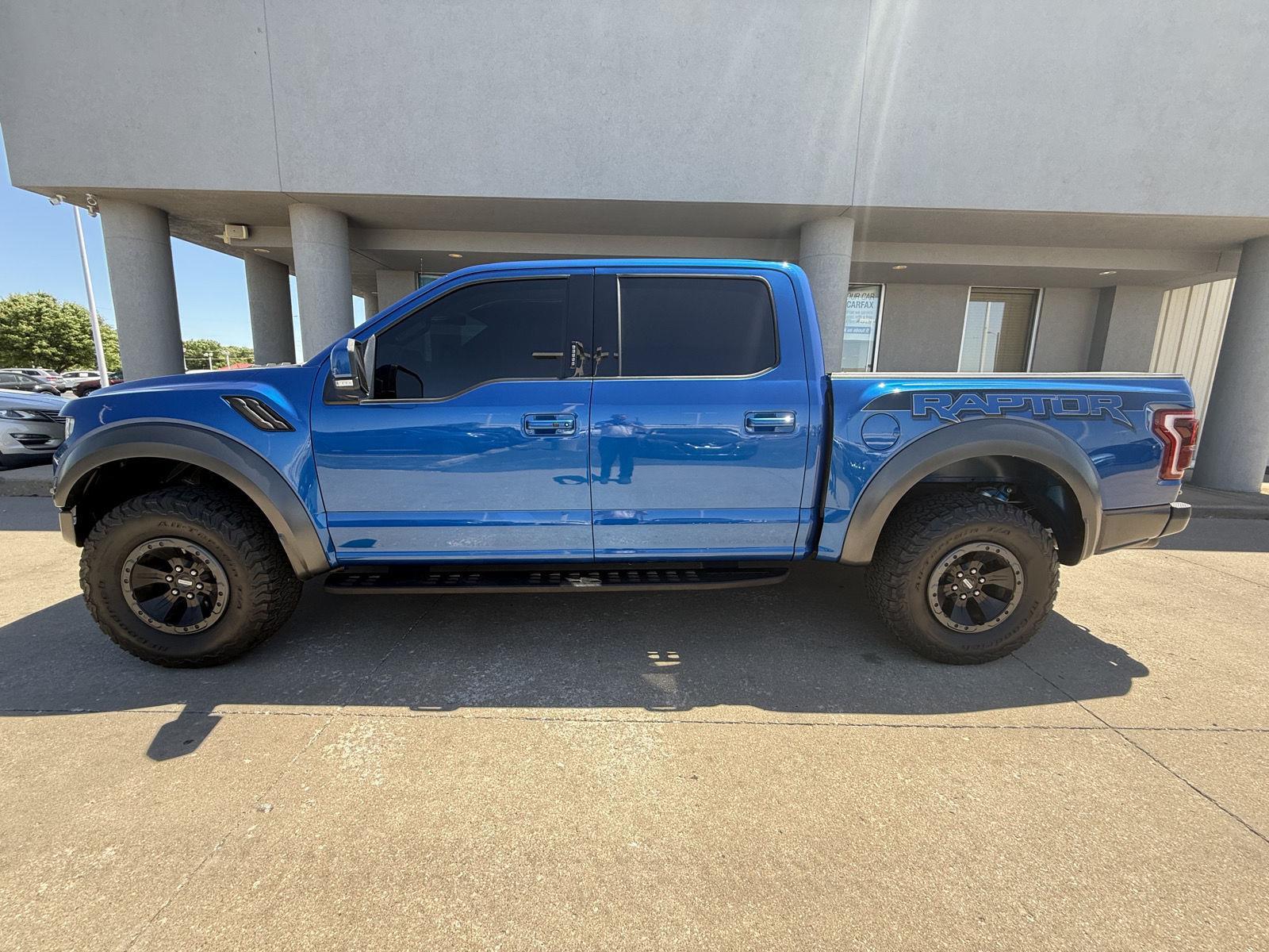 Used 2018 Ford F-150 Raptor with VIN 1FTFW1RG2JFD00183 for sale in Arkansas City, KS