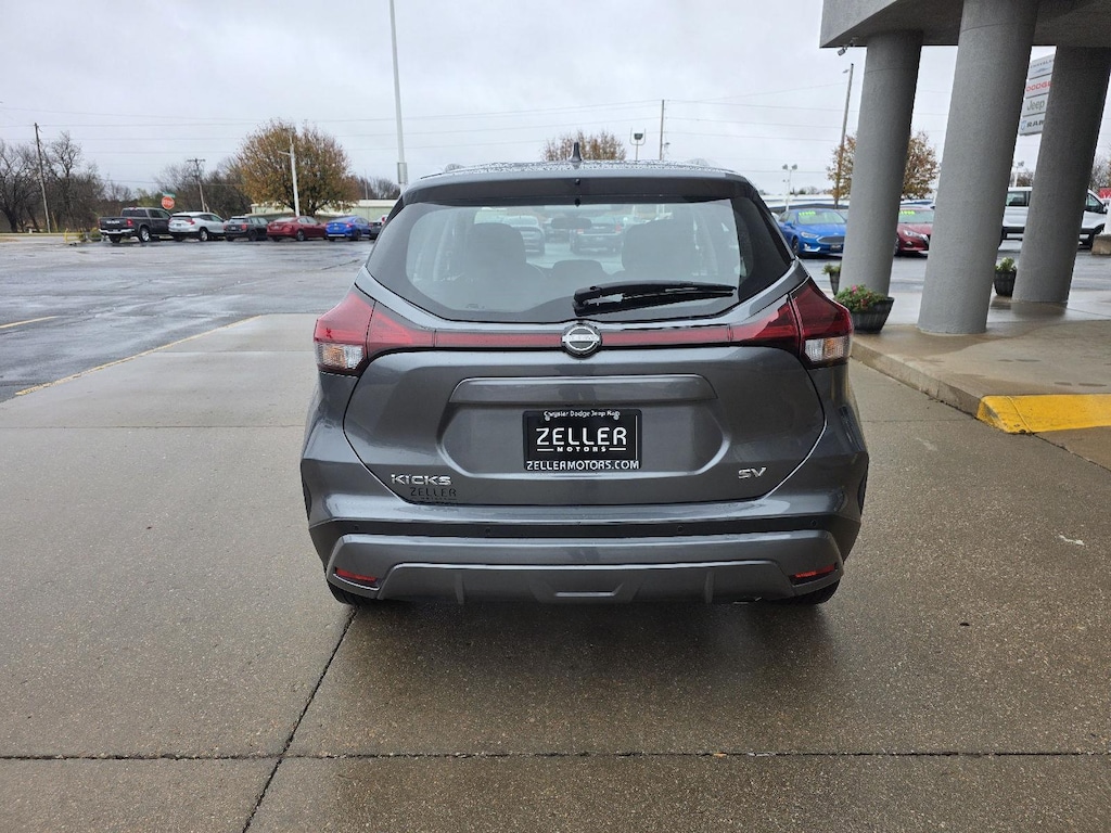 Used 2024 Nissan Kicks SV SUV