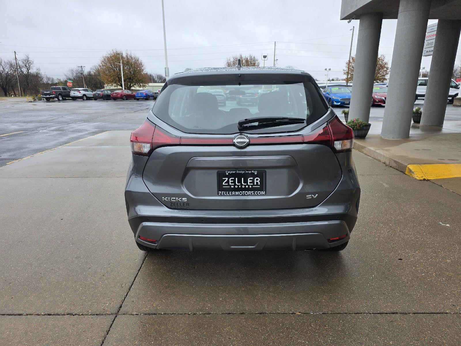 2024 Nissan Kicks SV photo 4