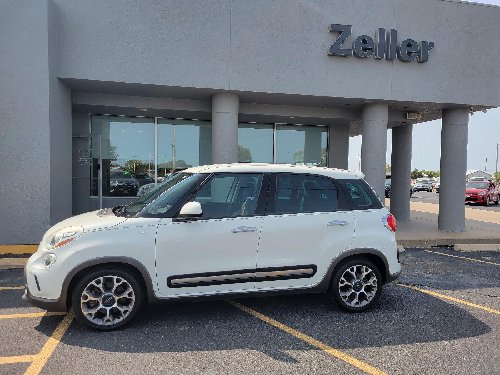 Used 2014 FIAT 500L Trekking with VIN ZFBCFADH3EZ009119 for sale in Arkansas City, KS