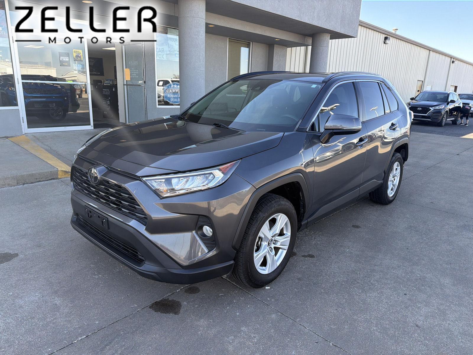 2020 Toyota RAV4 XLE