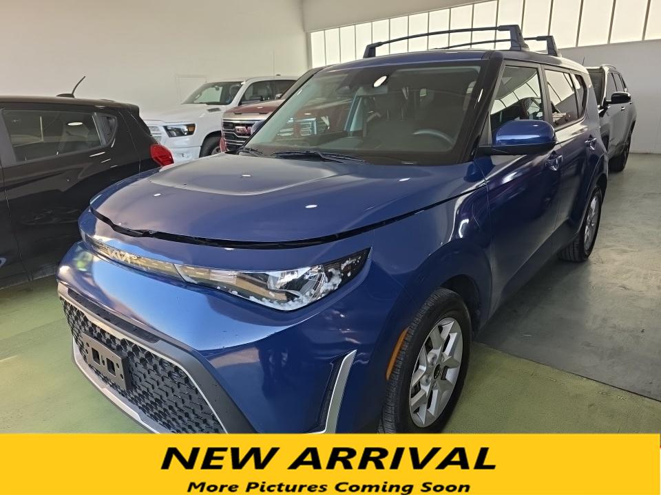 2025 Kia Soul 2.0L LX IVT's photo