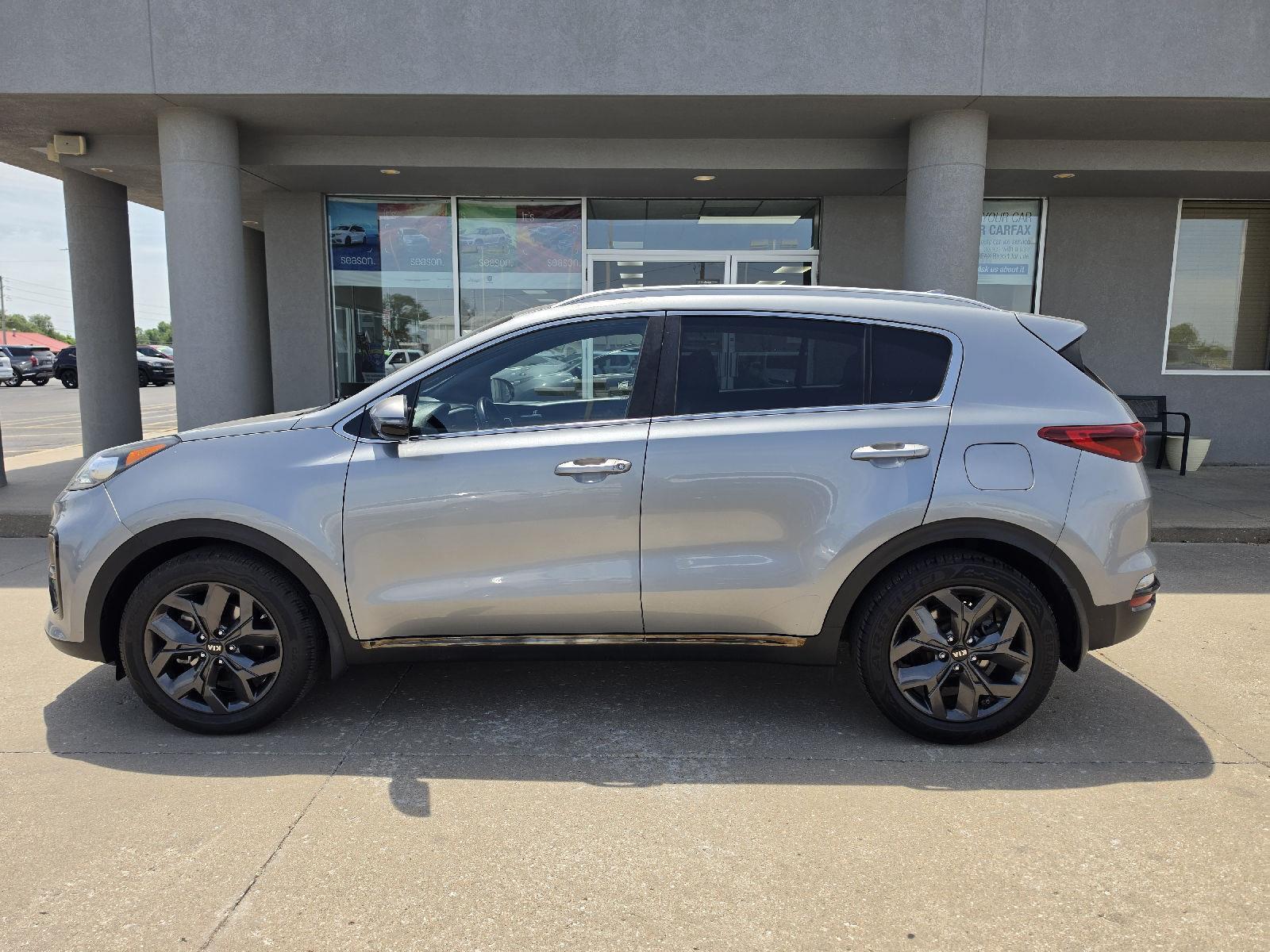Used 2020 Kia Sportage S with VIN KNDP63ACXL7652546 for sale in Arkansas City, KS