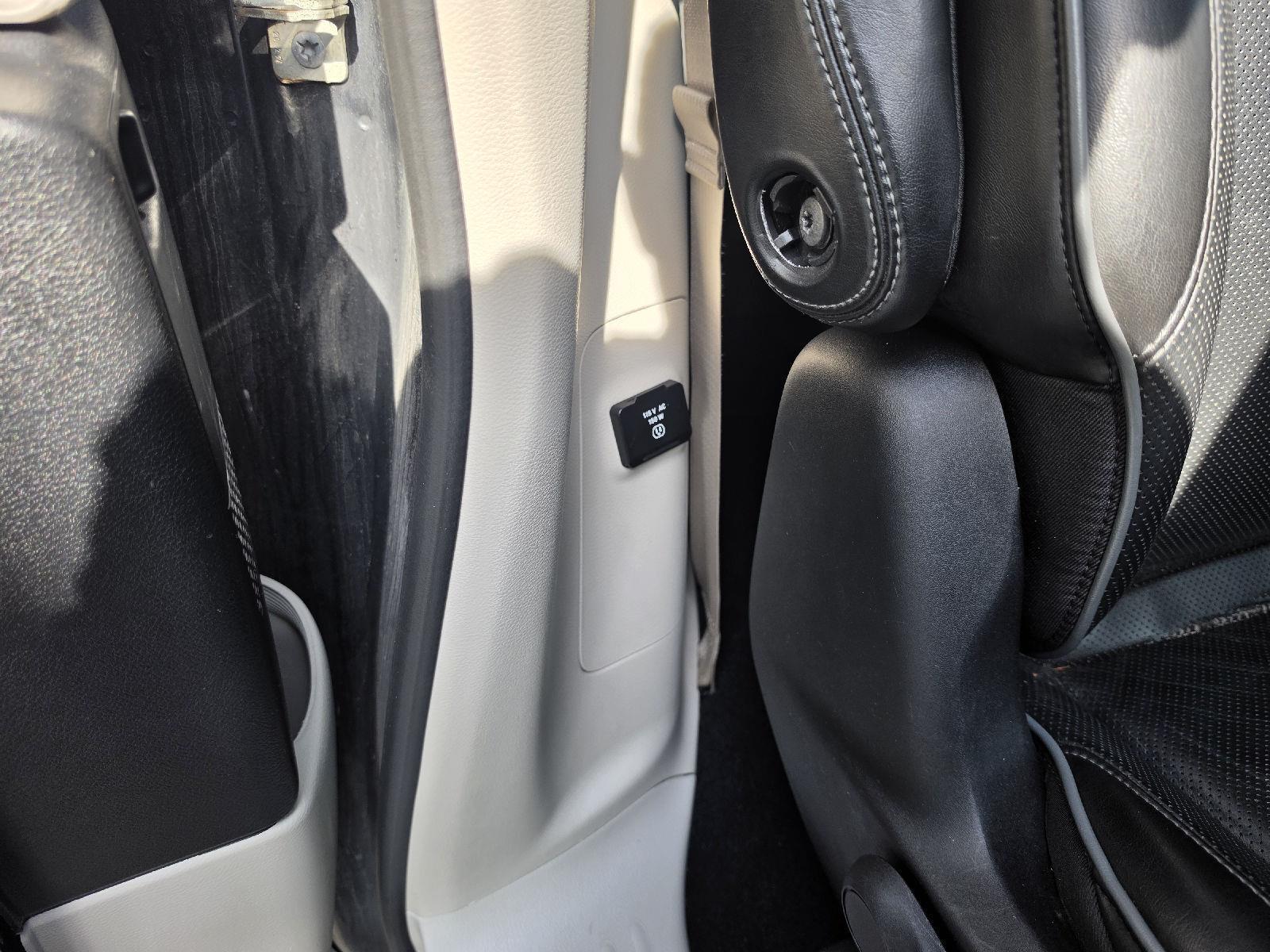 2020 Chrysler Pacifica Hybrid Limited - Photo 45