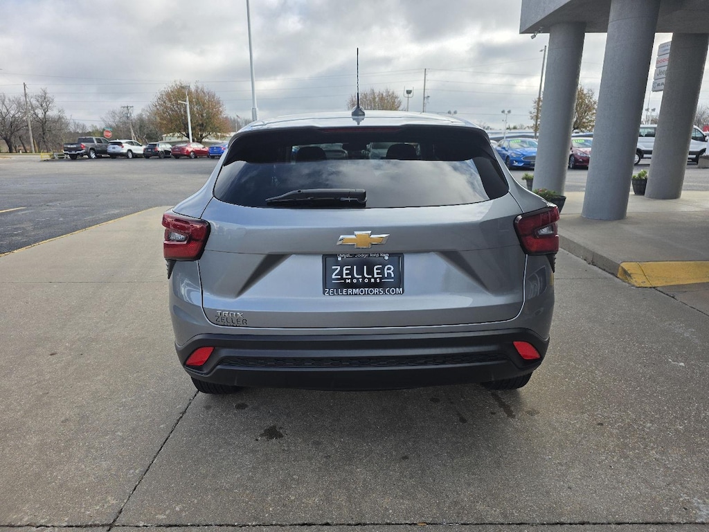 Used 2024 Chevrolet Trax LS SUV