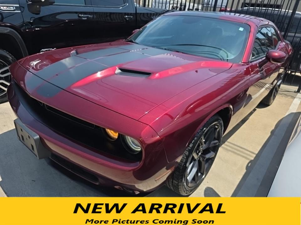 2023 Dodge Challenger SXT Auto's photo