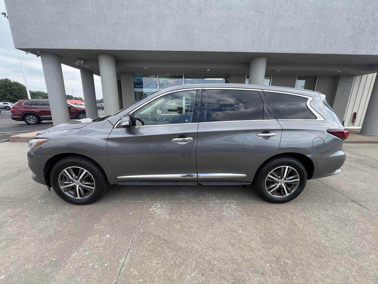 Used 2019 INFINITI QX60 PURE with VIN 5N1DL0MM2KC519702 for sale in Arkansas City, KS