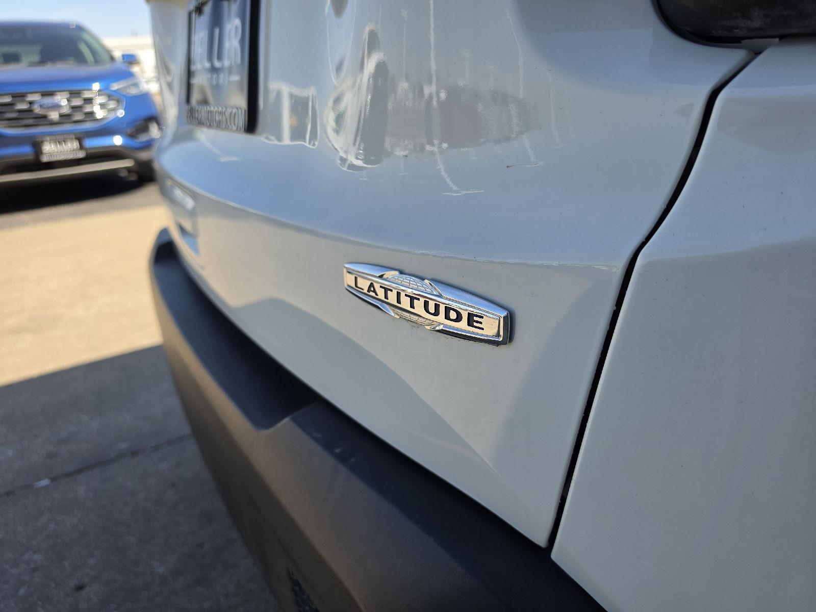 2022 Jeep Renegade Latitude - Photo 6