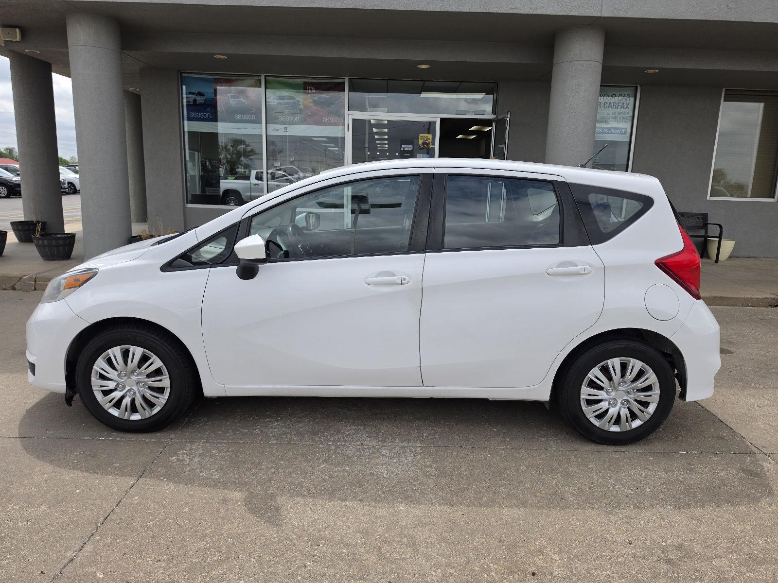 Used 2018 Nissan Versa Note S with VIN 3N1CE2CP5JL366191 for sale in Arkansas City, KS