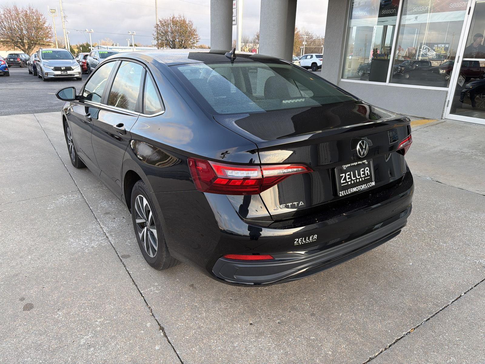 2024 Volkswagen Jetta S photo 3