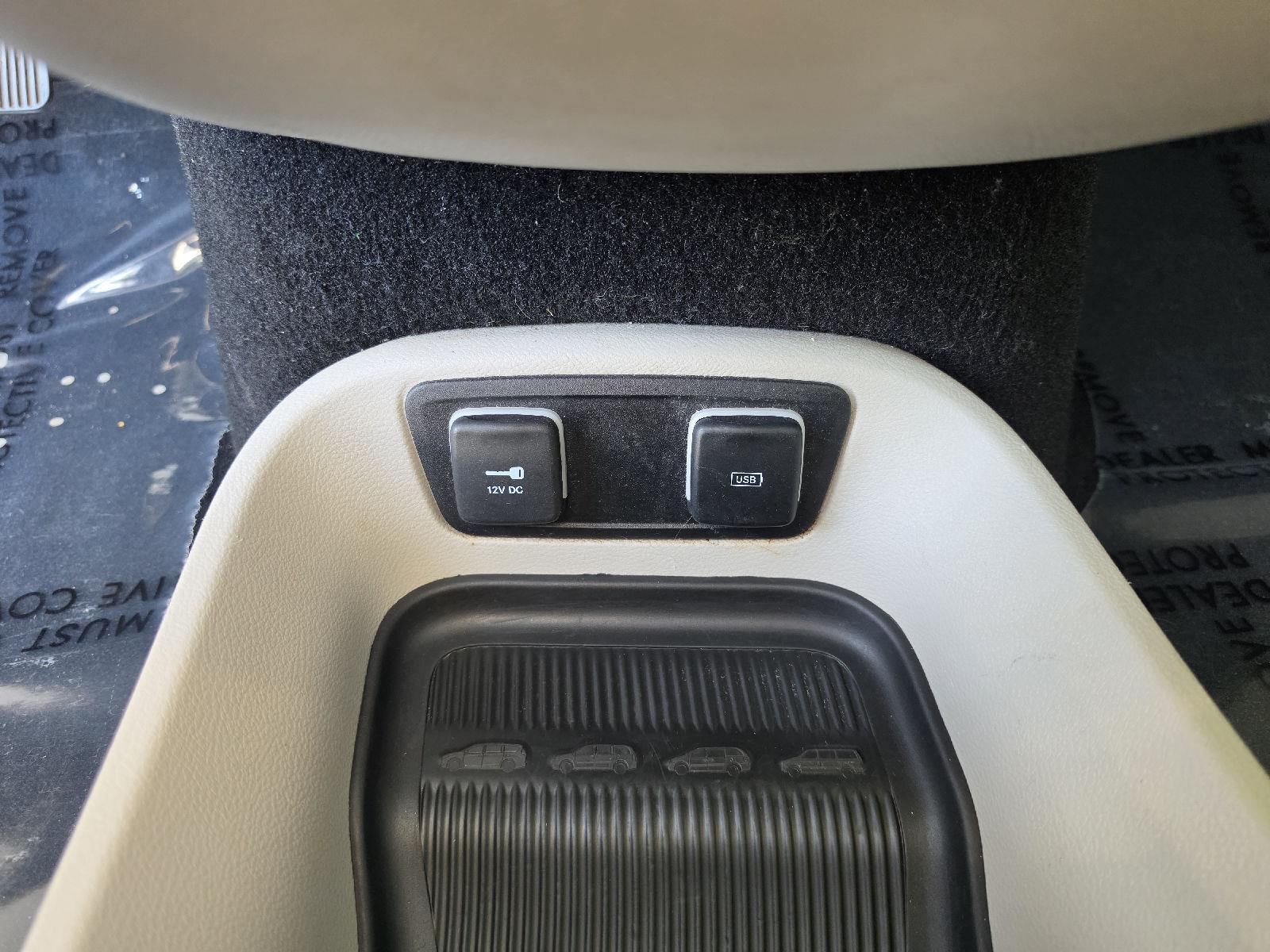 2020 Chrysler Pacifica Hybrid Limited - Photo 34