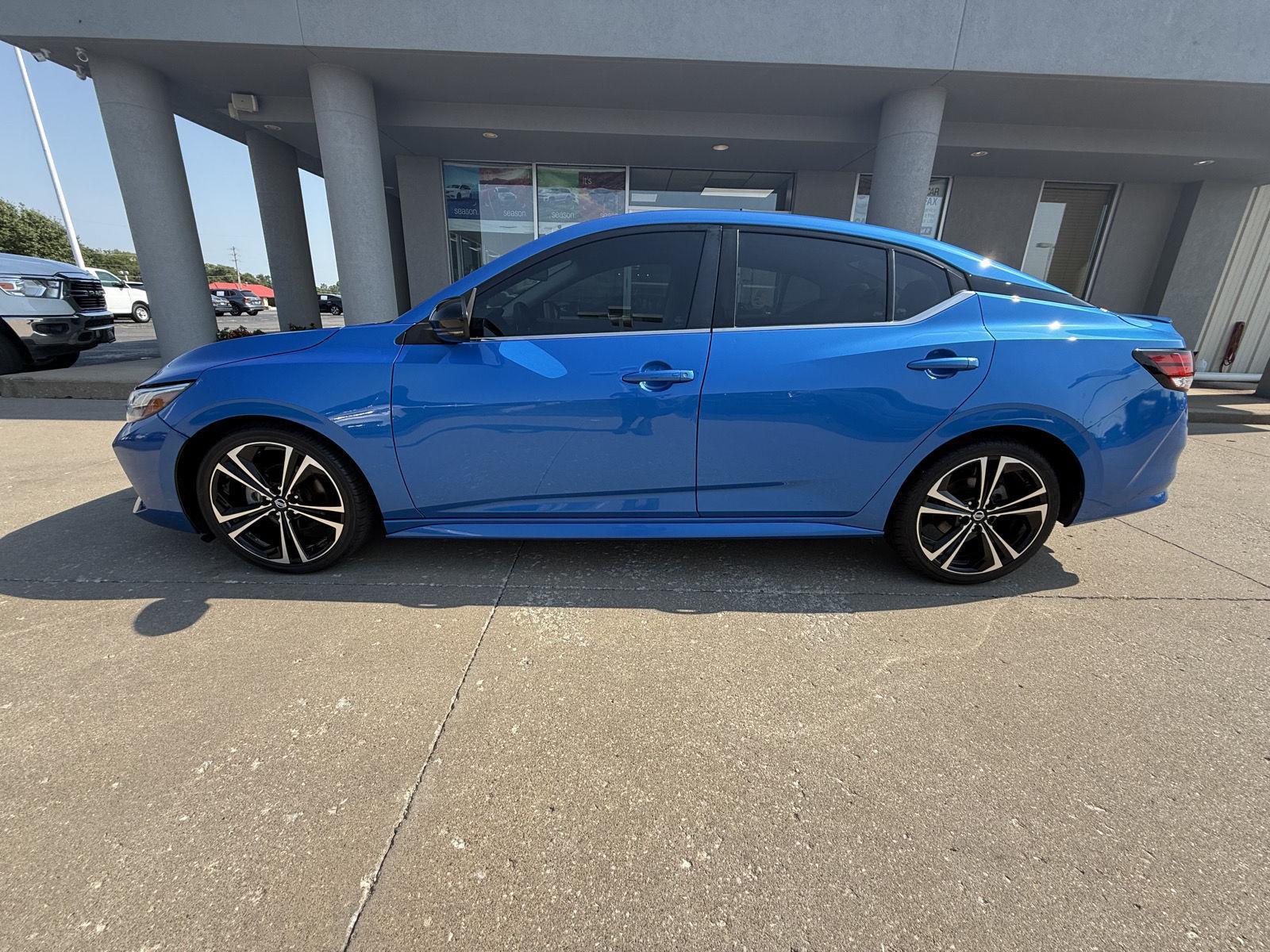 Used 2022 Nissan Sentra SR with VIN 3N1AB8DV5NY306324 for sale in Arkansas City, KS