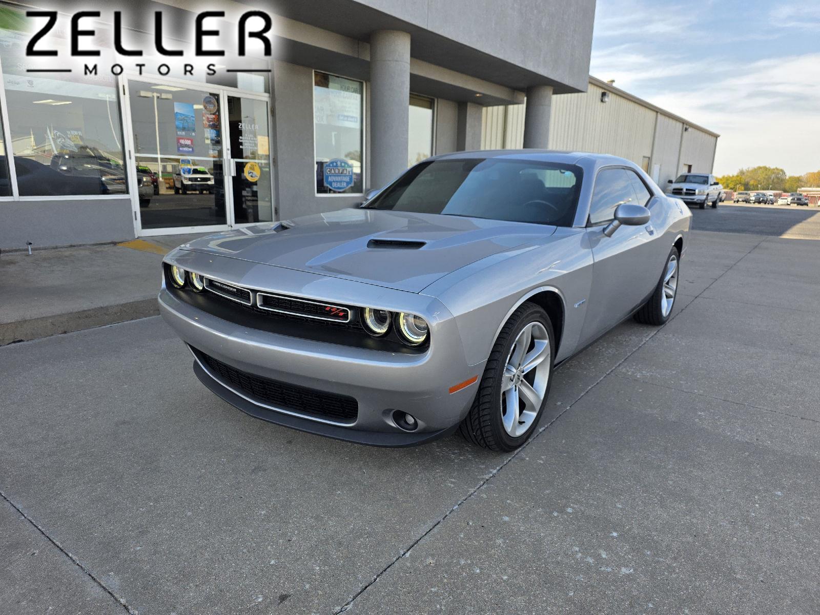 2018 Dodge Challenger R/T's photo
