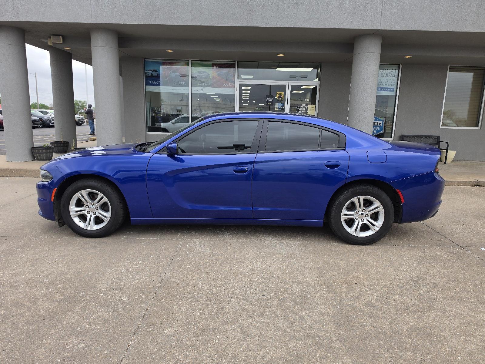 Used 2020 Dodge Charger SXT with VIN 2C3CDXBG1LH150367 for sale in Arkansas City, KS