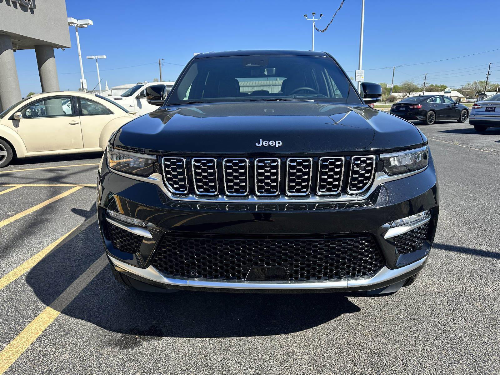 Used 2023 Jeep Grand Cherokee Summit with VIN 1C4RJHEG5P8815816 for sale in Arkansas City, KS