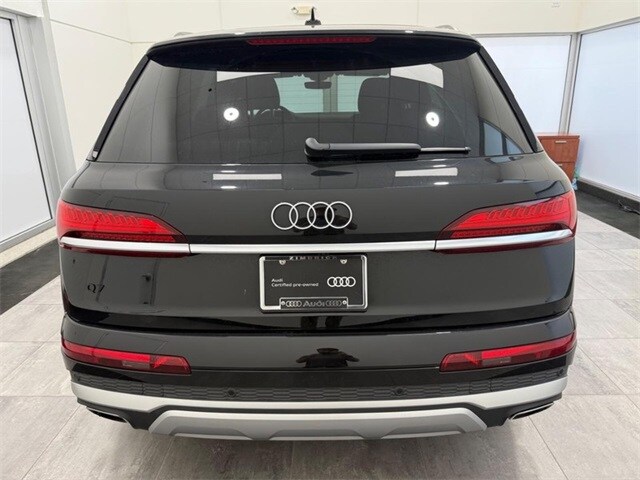 2025 Audi Q7 45 Premium photo 3