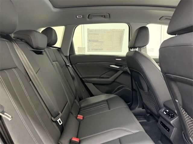 2025 Audi Q6 E-tron Premium Plus photo 4