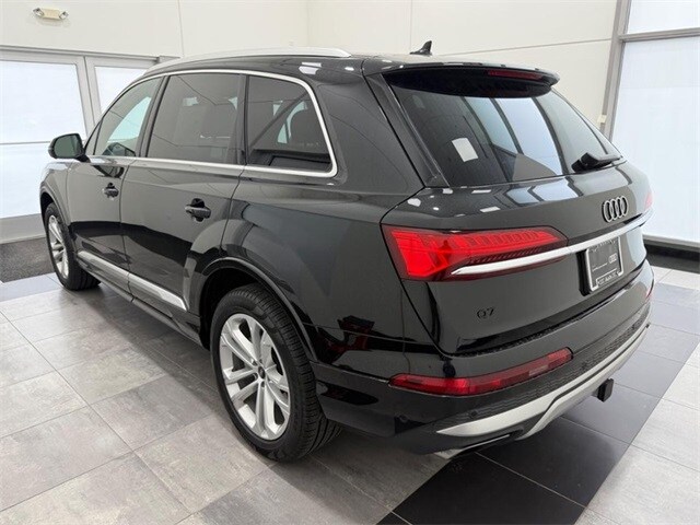 2025 Audi Q7 55 Premium photo 4