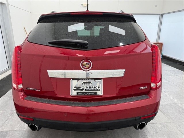 2016 Cadillac SRX Luxury photo 3