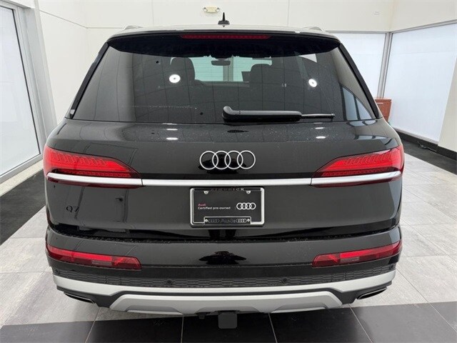 2025 Audi Q7 55 Premium photo 3