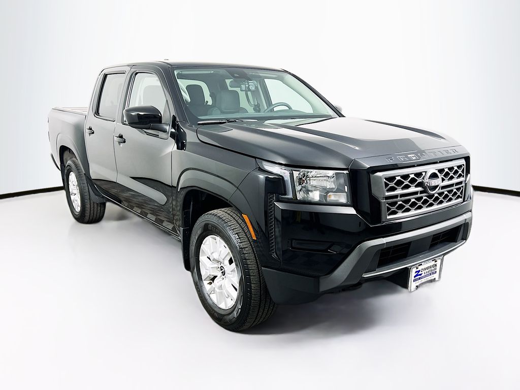 2022 Nissan Frontier SV Crew Cab 4X4 SWB's photo