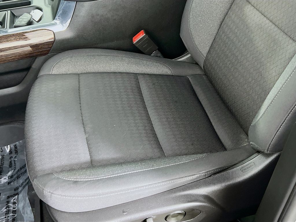 2024 GMC Sierra 1500 Elevation - Photo 18
