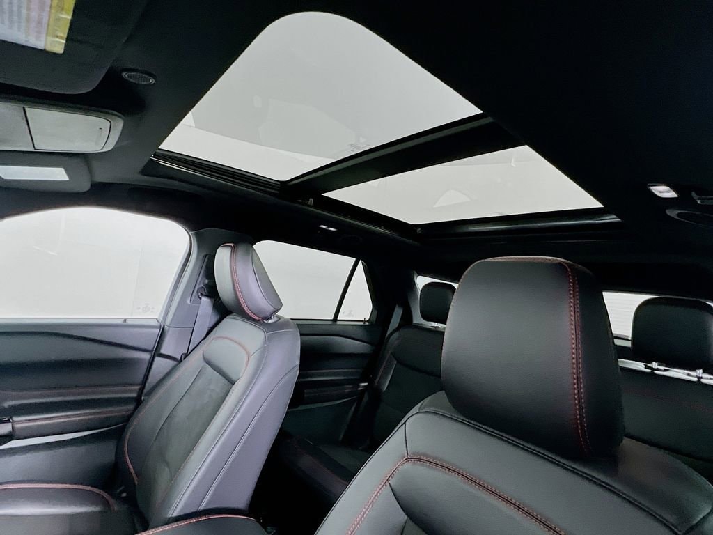 2023 Ford Explorer ST-LINE - Photo 21