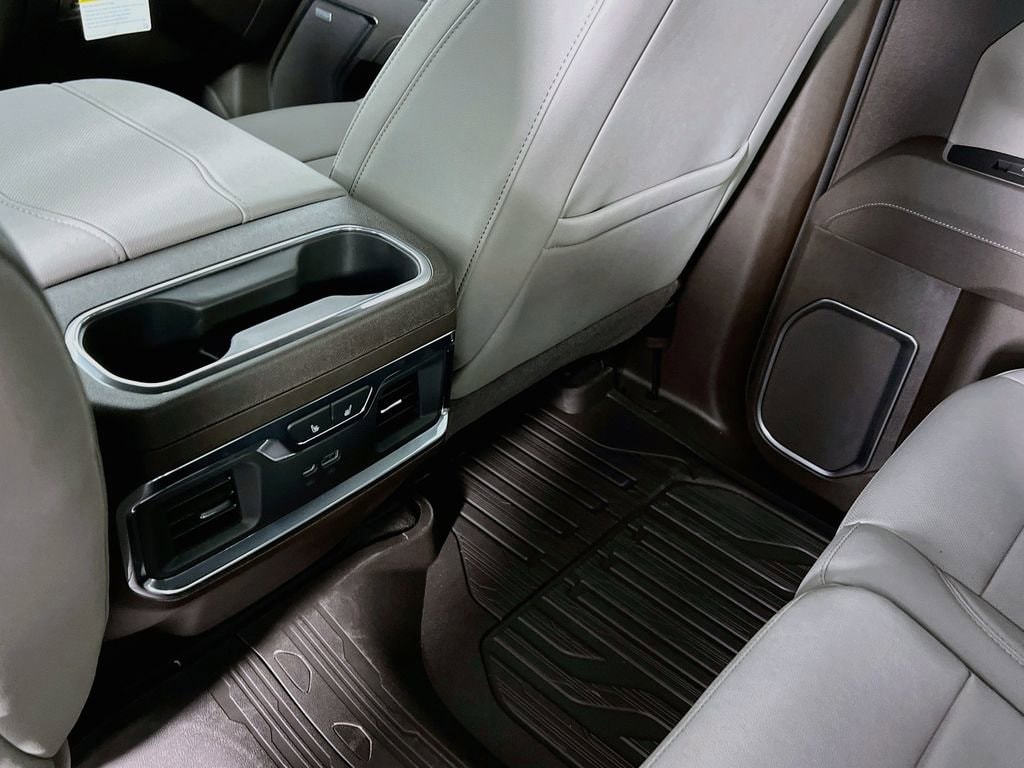 2026 GMC Sierra 1500 SLT - Photo 24