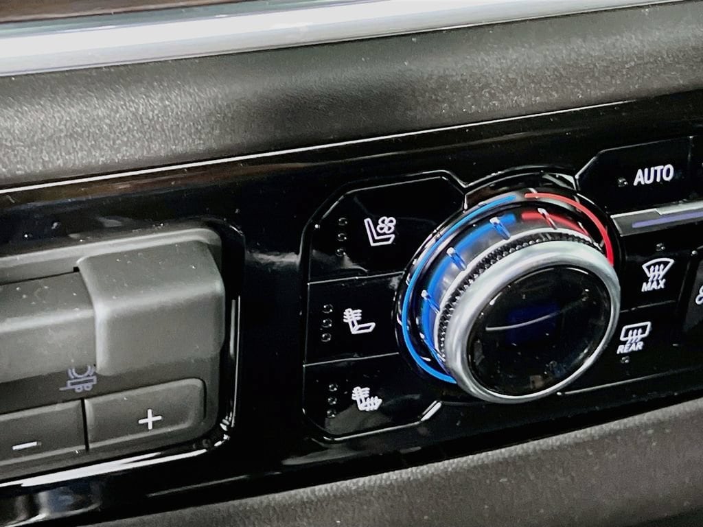 2026 GMC Sierra 3500HD SLT - Photo 19