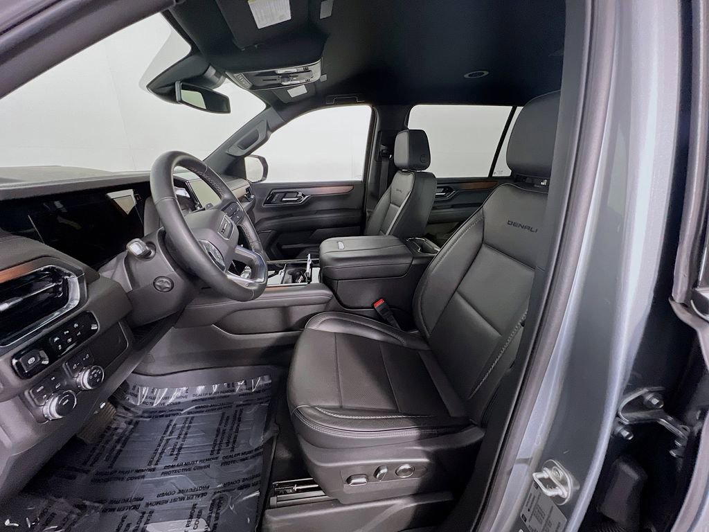 2025 GMC Yukon XL Denali - Photo 21