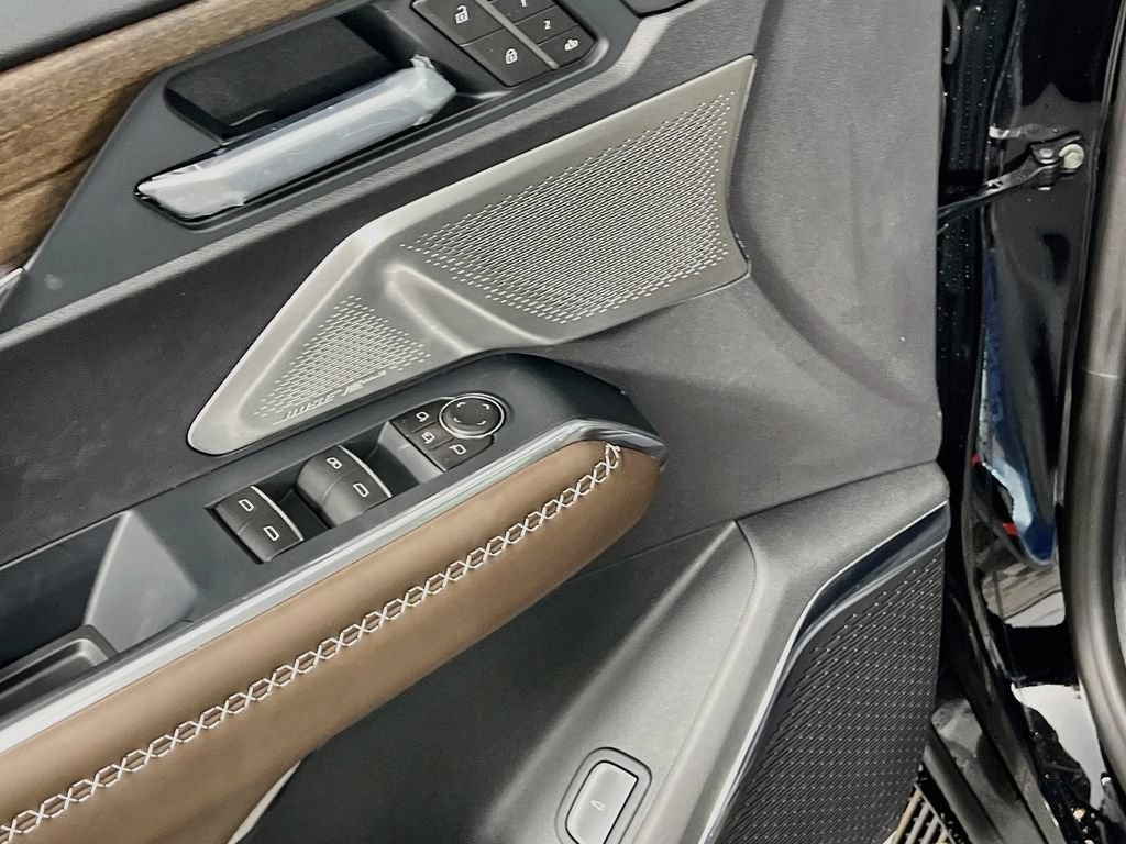 2026 GMC Acadia Denali Ultimate - Photo 16