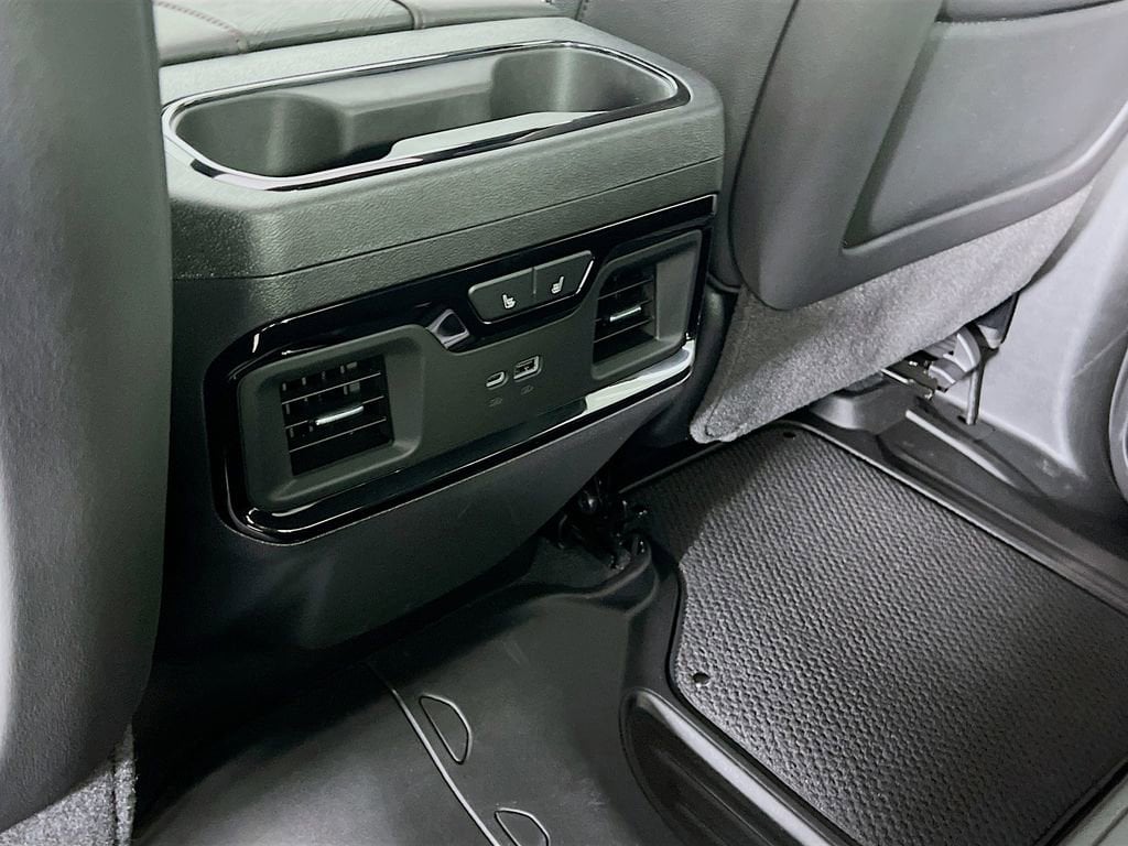 2026 GMC Sierra 1500 AT4X - Photo 26