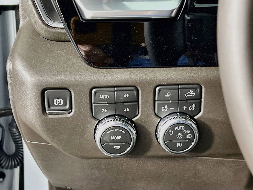 2026 GMC Sierra 1500 SLT - Photo 9