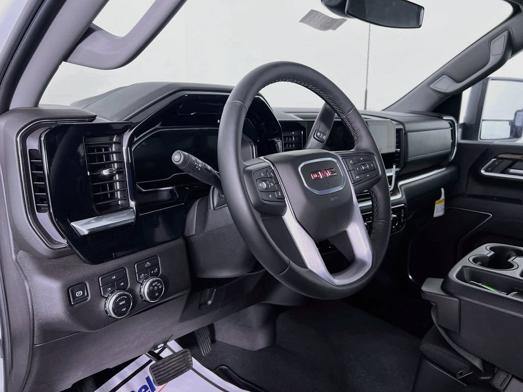 2025 GMC Sierra 2500HD SLE - Photo 8