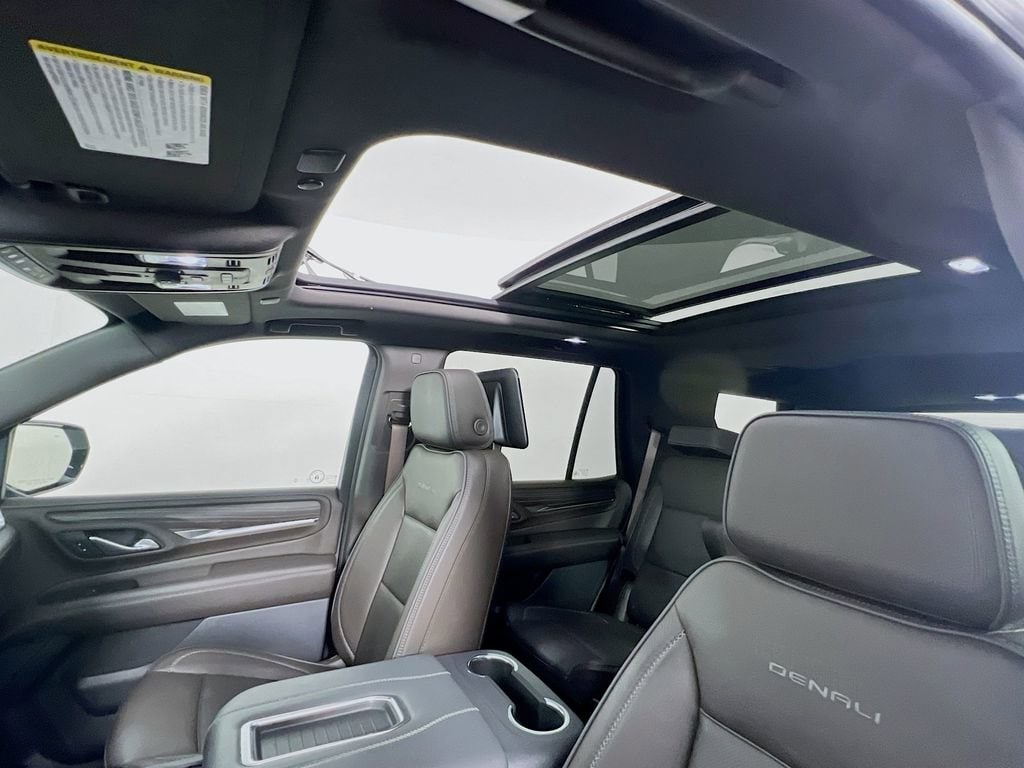 2024 GMC Yukon Denali - Photo 22