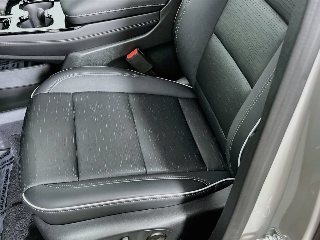 2026 Buick Enclave Sport Touring - Photo 19