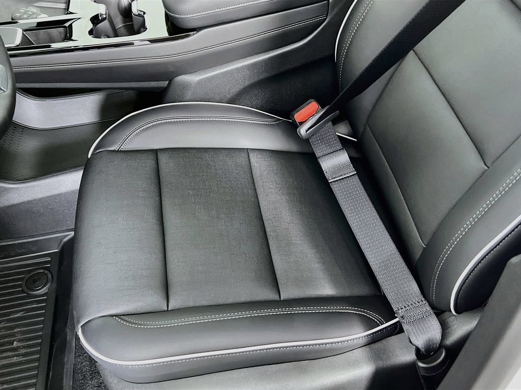 2026 Buick Enclave Preferred - Photo 18