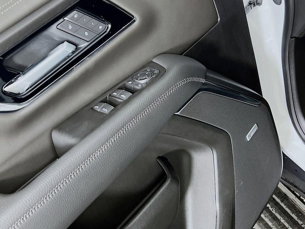 2026 GMC Yukon XL Denali - Photo 17