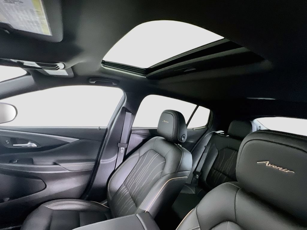 2025 Buick Envista Avenir - Photo 18