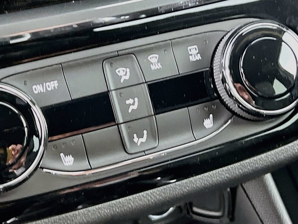 2026 Buick Envista Sport Touring - Photo 17