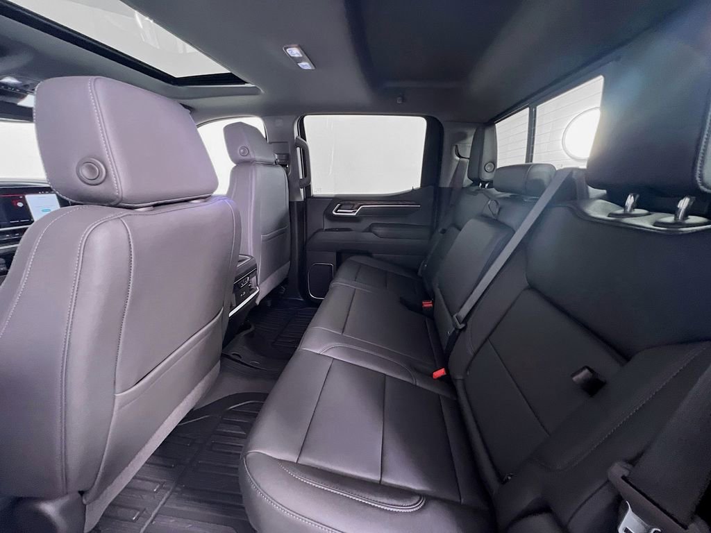 2026 GMC Sierra 1500 SLT - Photo 24