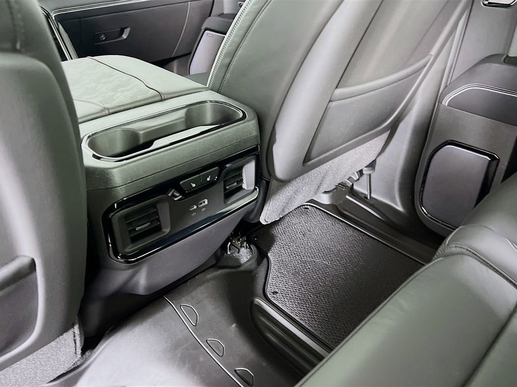 2026 GMC Sierra 1500 AT4X - Photo 26