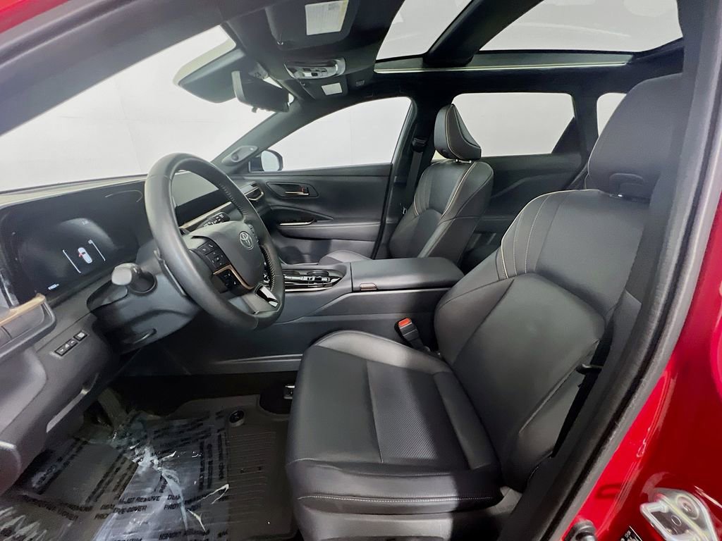 2025 Toyota Crown Signia Limited - Photo 20
